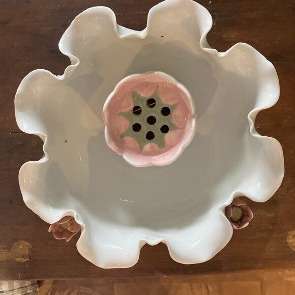 Vintage 80s Pedestal Vase Ceramic Floral Arranging Bowl with Removable Frog - Picture 4 of 10